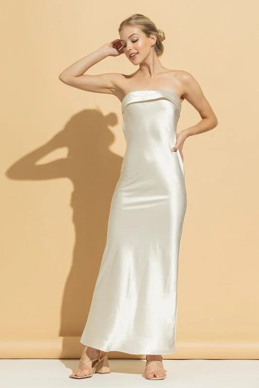 Dreamscape Maxi In Ivory- SMALL LEFT