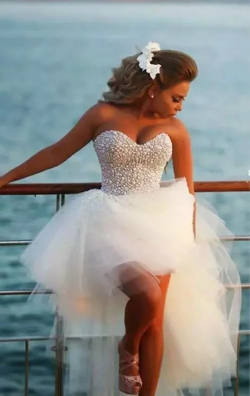 A Line Sweetheart Short Beach Pearl Hi-Lo Tulle White Wedding Dresses